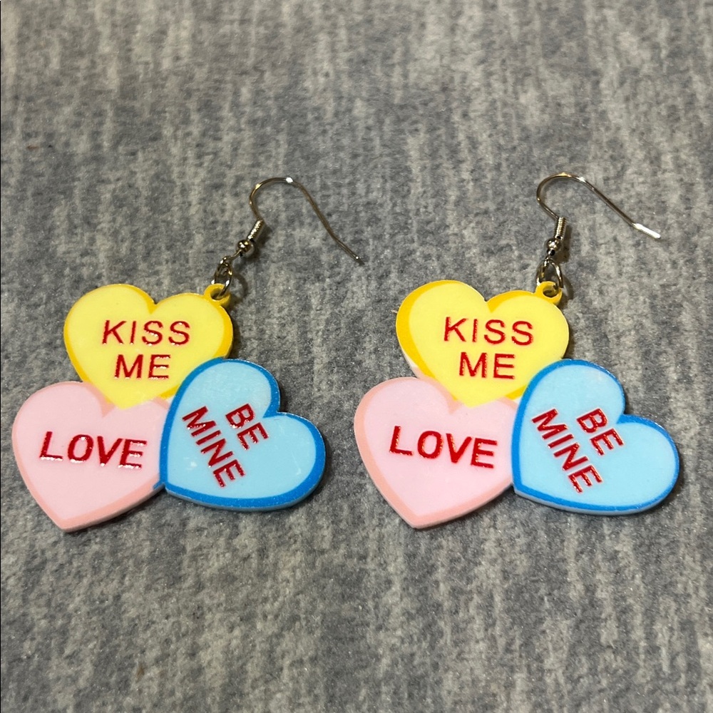 Earrings Valentine’s Day conversation triple heart dangle light colorful‎ new
